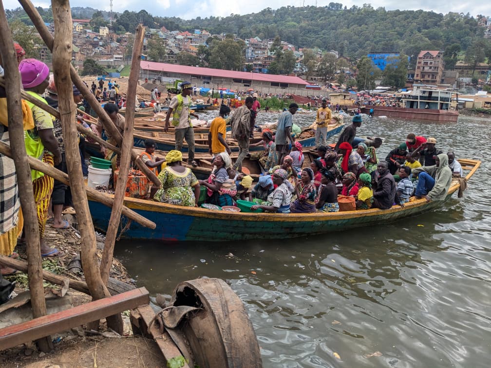 Renforcer la sécurité de la navigation sur le Lac Kivu : soutien aux armateurs, pêcheurs et propriétaires de bateaux